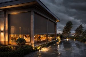 Motorlu zip pərdə sistemləri: Xəzri küləyinə dözümlü avtomatik həll